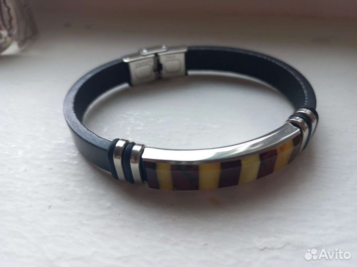 Женские браслеты