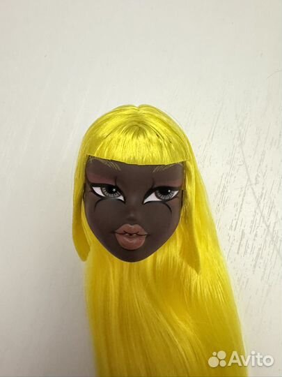 Bratz mowalola felicia