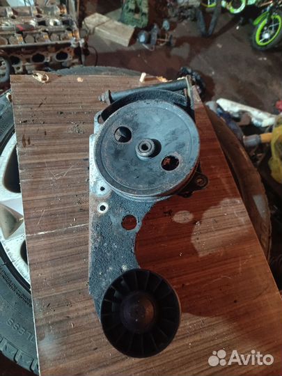 Насос гур volvo 850