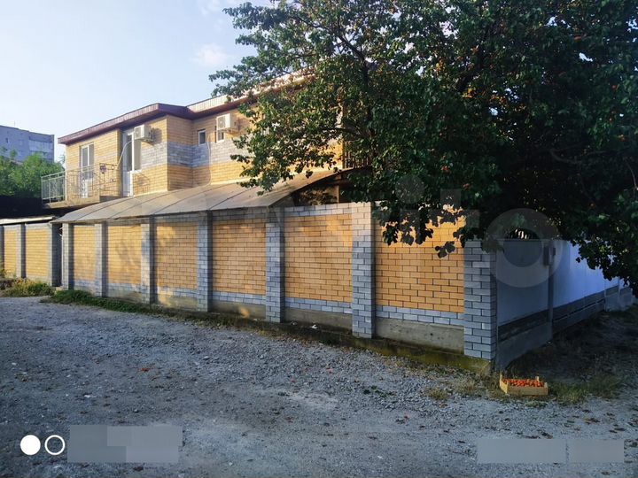 Комната 20,4 м² в > 9-к., 2/2 эт.