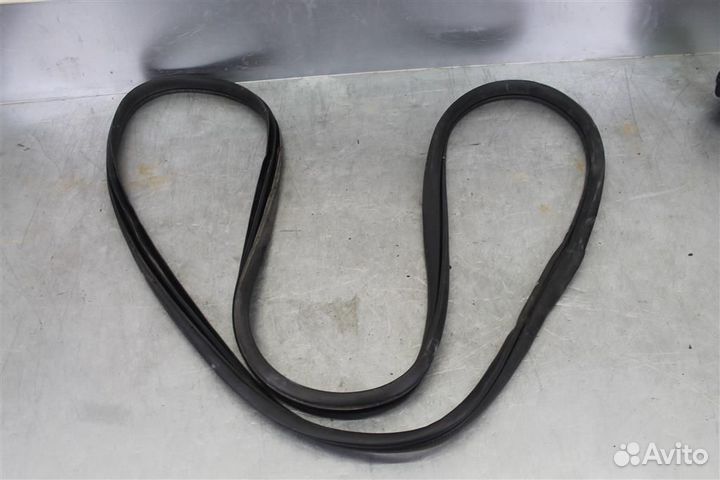 Уплотнитель кузова передней двери Mazda CX 5 1 р