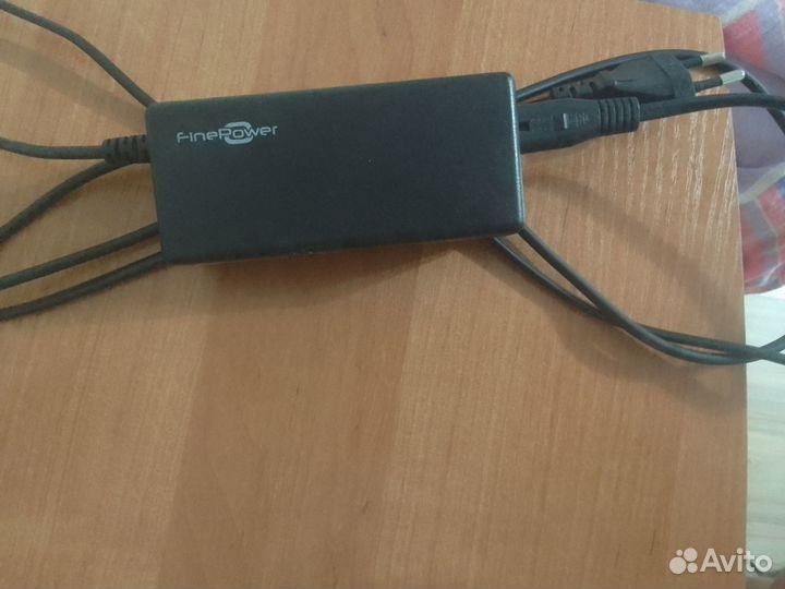 Адаптер питания FinePower W-90 для ноутбука