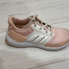 Кроссовки adidas для девочки