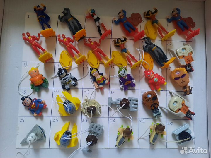 Игрушки из киндера 2