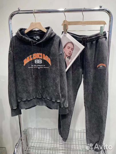 Спортивный варёный костюм женский Balenciaga