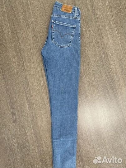 Джинсы женские levis 721