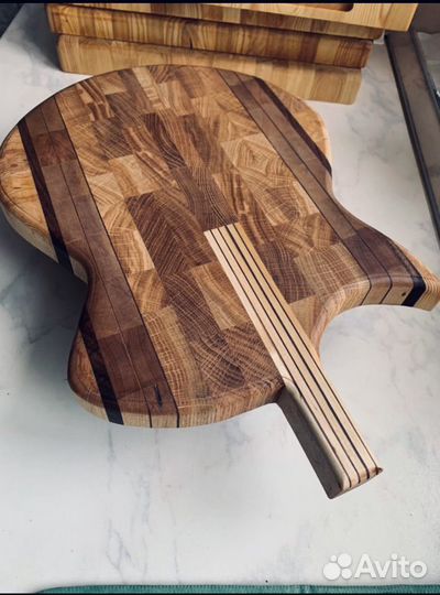 Торцевая разделочная доска «гитара»