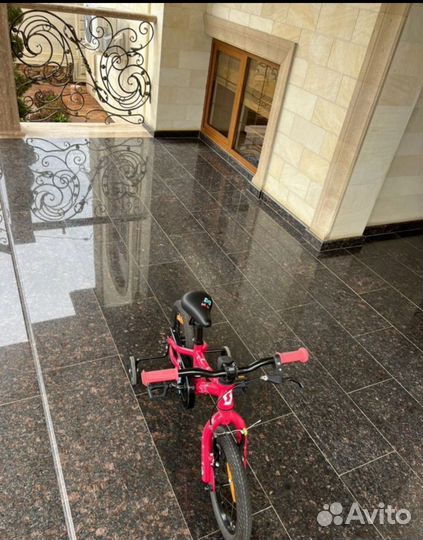 Детский трехколесный велосипед бу