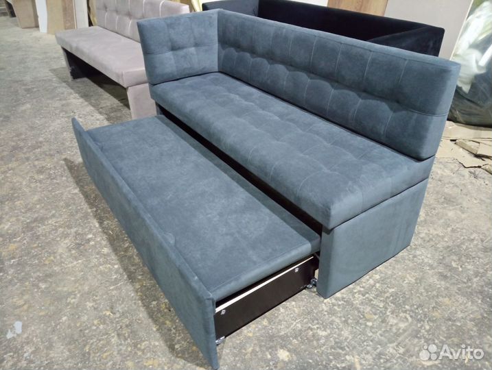 Диван для кухни со спальным местом