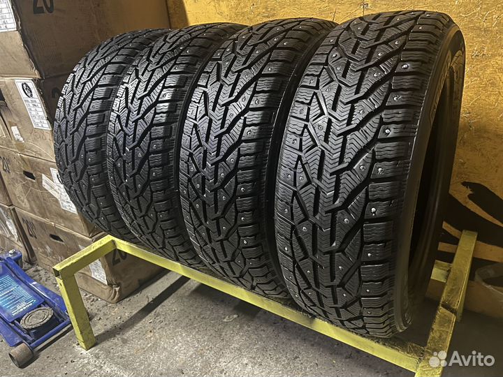 Tigar SUV Ice 215/60 R17