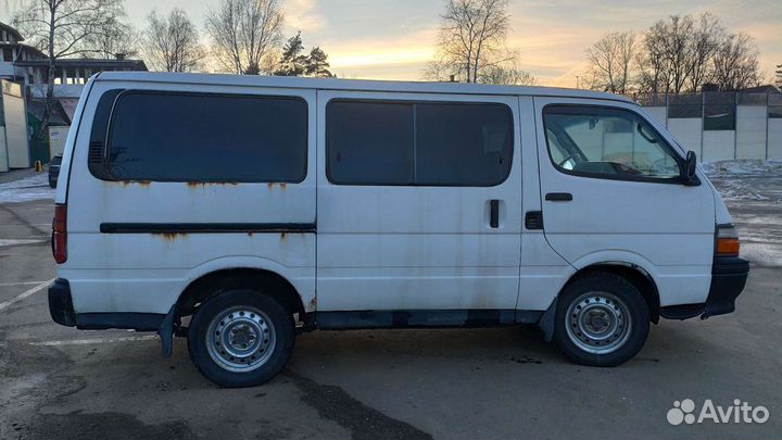 Toyota Hiace 2.4 МТ, 1998, 505 000 км