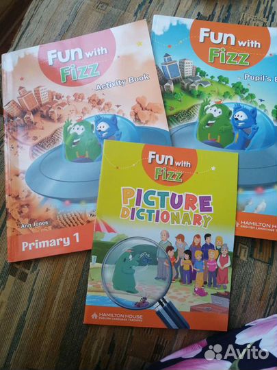 Учебник и комплект рабочих тетрадей по английскому