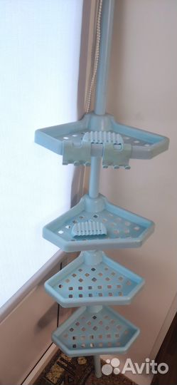 Полочки в ванную комнату