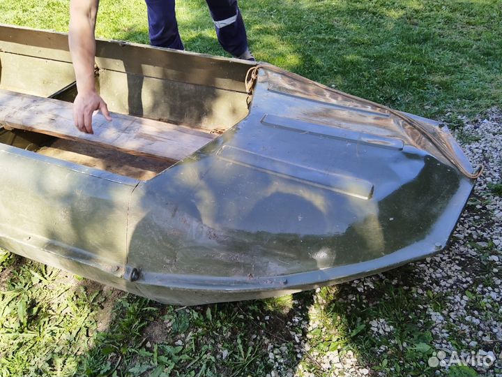 Лодка Романтика