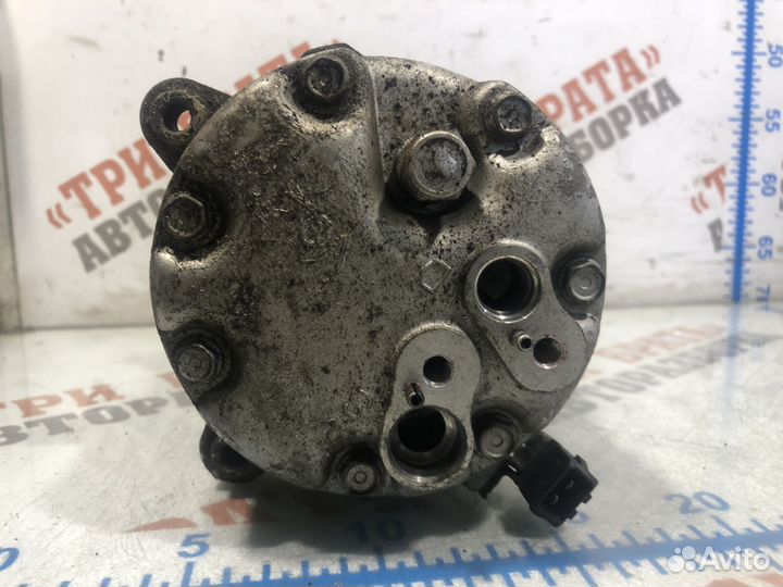 Фольксваген Гольф Компрессор кондиционера воздуха