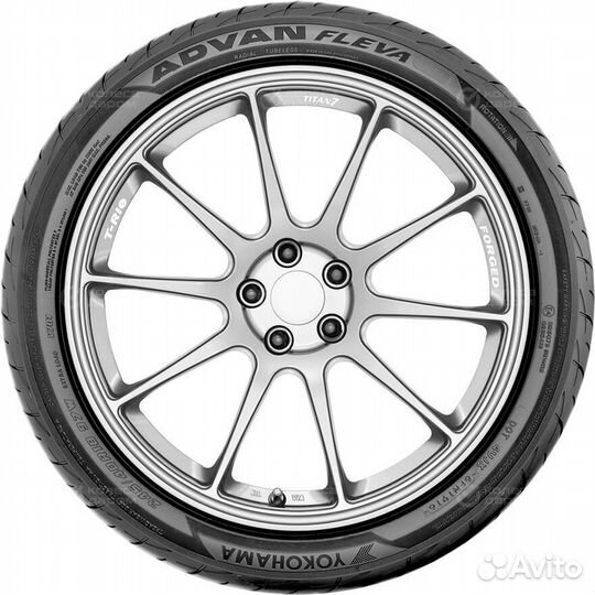 Yokohama Advan Fleva V701 205/55 R17 91V