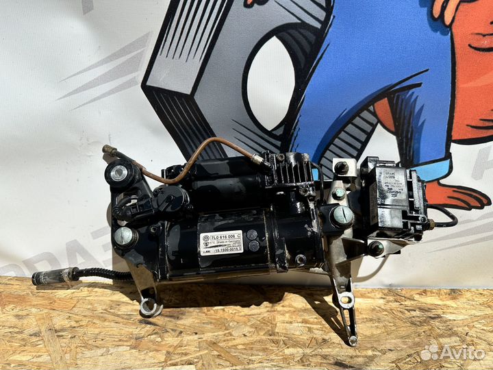 Компрессор пневмоподвески Porsche Cayenne VW Touar