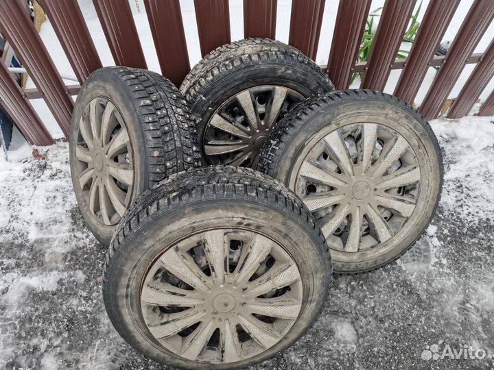 Dunlop SP Winter Ice 01 205/60 R16