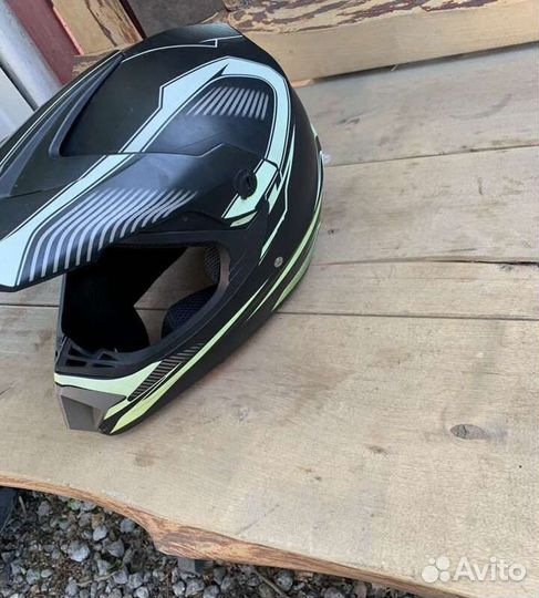 Кроссовый шлем