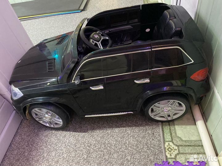 Детский электромобиль