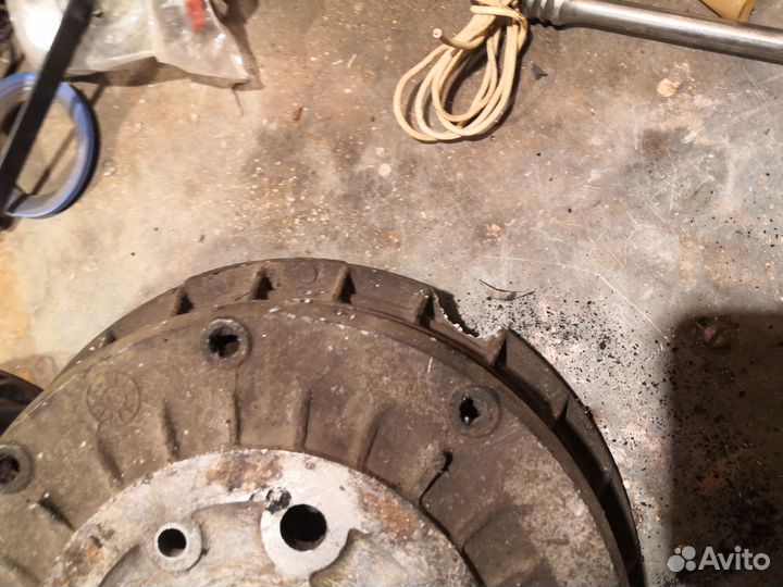 Задние тормозные барабаны