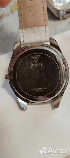 Часы женские Guess