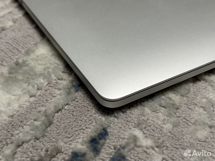 Apple MacBook Pro 13 2022 m2