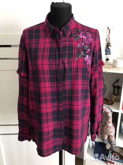 Рубашка в клетку с вышивкой женская 46