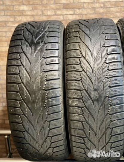 Nokian Tyres Hakkapeliitta R2 265/60 R18