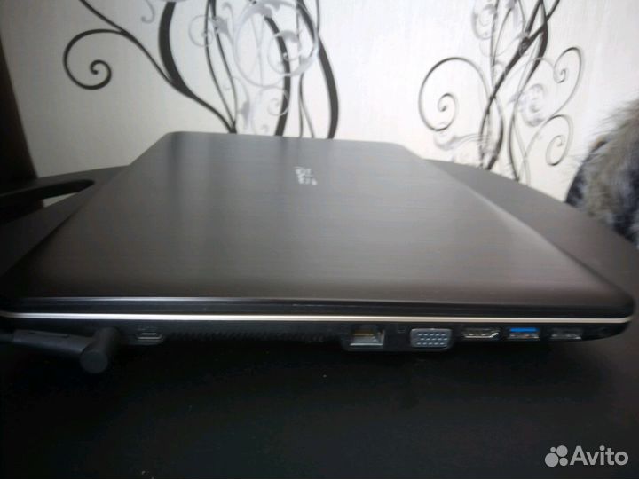 Asus