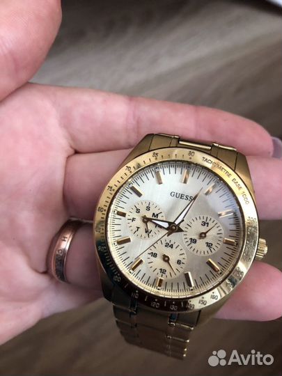Часы Guess, цвет золото
