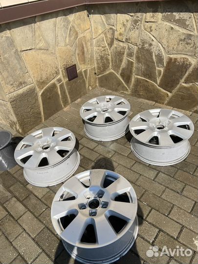 Диски оригинальные audi r18(audi Q7)