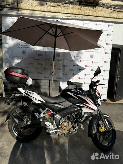 Мотоцикл Bajaj Pulsar NS 200