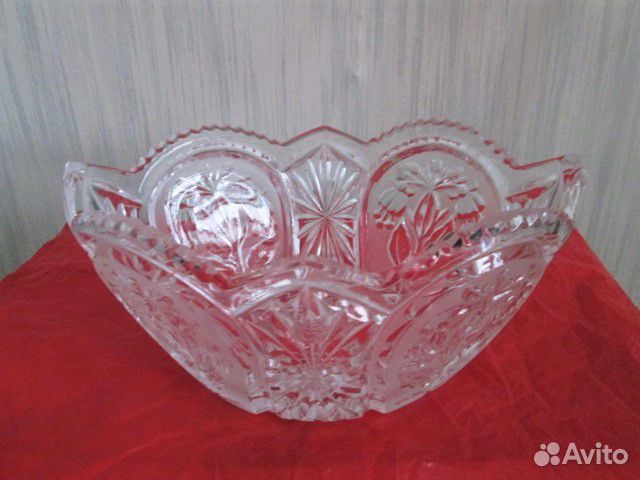 Хрустальный салатник овальный