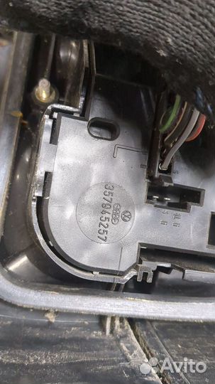 Фонарь (задний) левый Volkswagen Passat 3