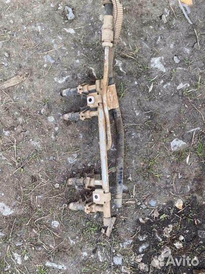 Топливная рампа с форсунками LADA Granta