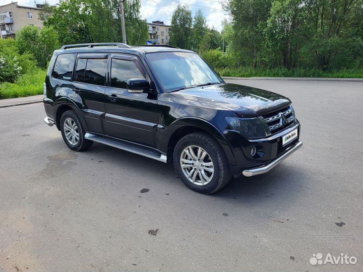 Mitsubishi Pajero 3.2 AT, 2013, 207 400 км