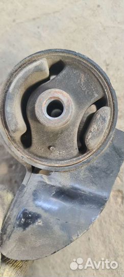 Подушка двигателя kia rio 1 dc киа рио 1