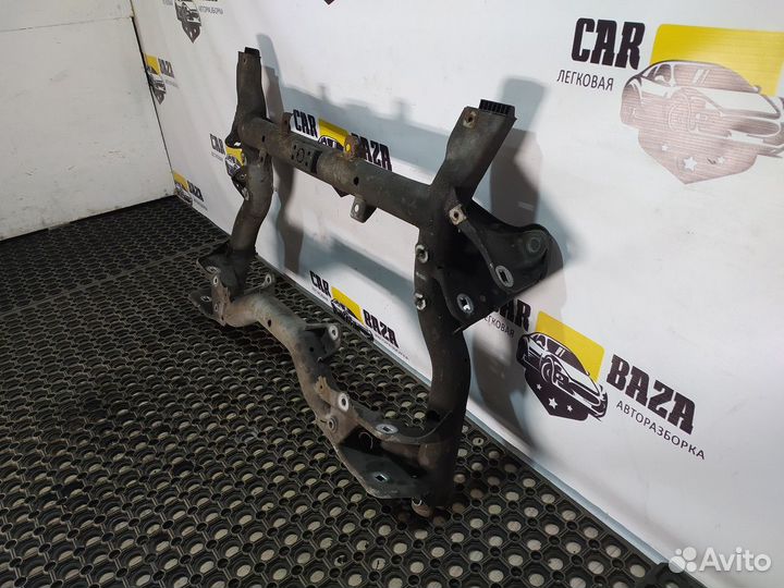 Балка подмоторная Mercedes-Benz C-class