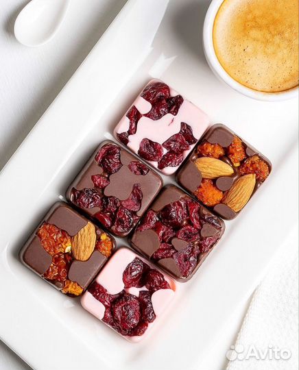 Шоколадные конфеты/Батончики/Шоколад