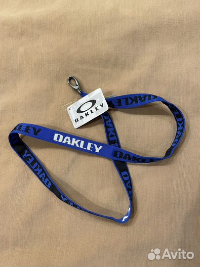 Ланъярд/лента Oakley с карабином