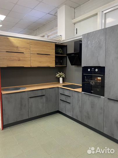 Кухня угловая с выставки