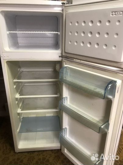 Холодильник б/у Beko