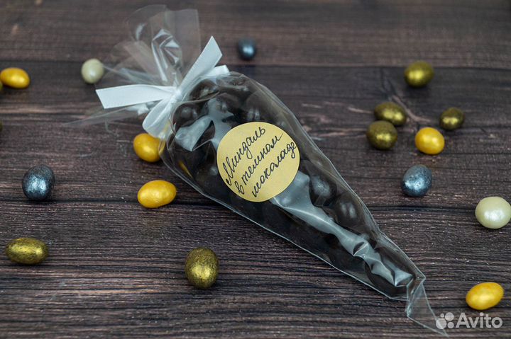 Миндаль в темном шоколаде