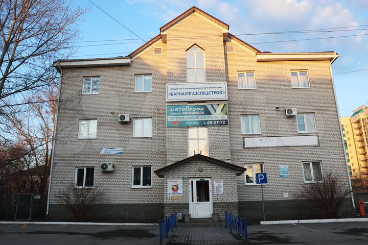 Здание, 895.8 м²