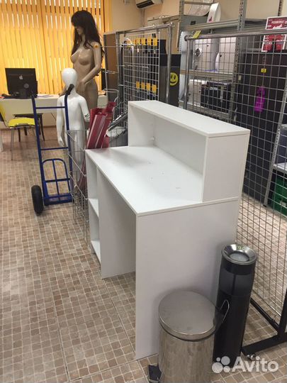 Стойка прилавок ресепшн