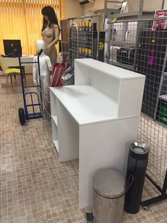 Стойка прилавок ресепшн