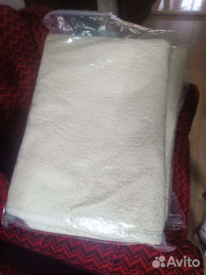 Eastcon комплект одеяло 2шт и простынь