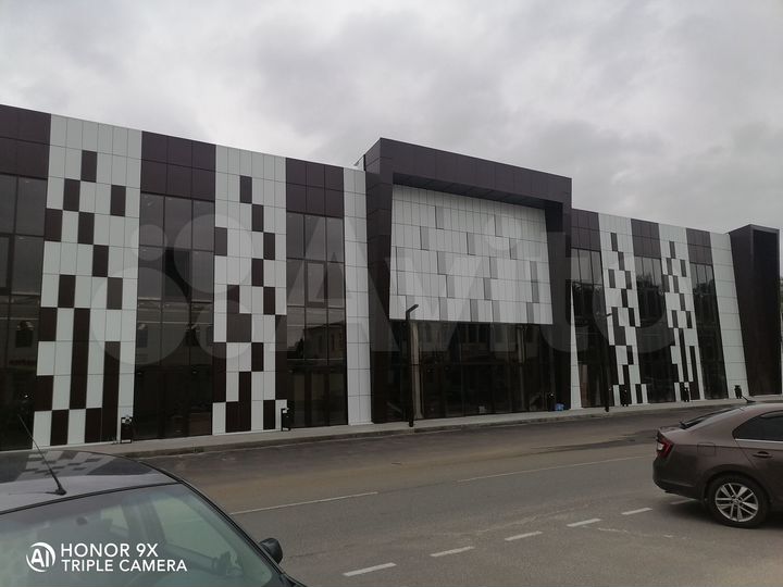 Торговая площадь, 1500 м²