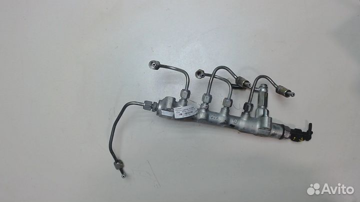 Рампа топливная Opel Astra J, 2013